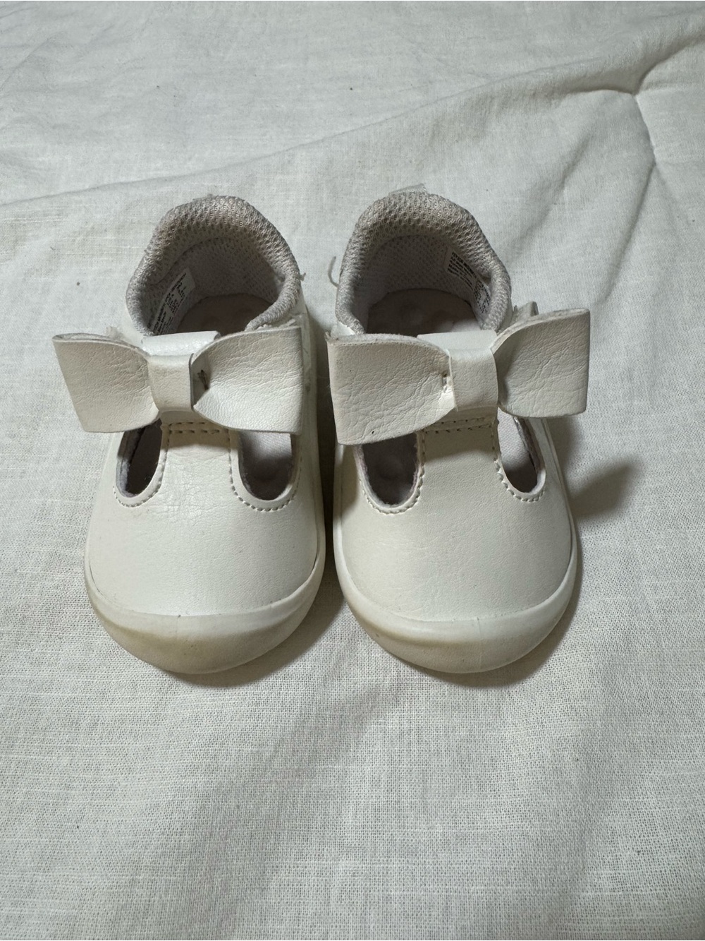 Stride Rite Munckin White Bow Dress Shoes